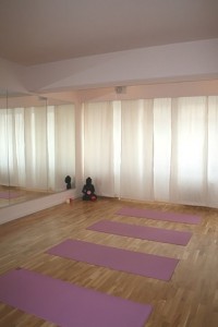Physiopoint München Neuhausen Yoga Gruppenraum für Yogakurse